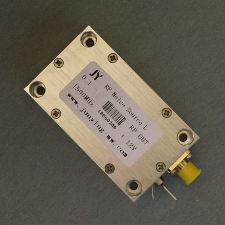 Fuente de Señal de Ruido RF de - Spectrum Analyzer Tracking Generator 1.5Ghz reseña y precio